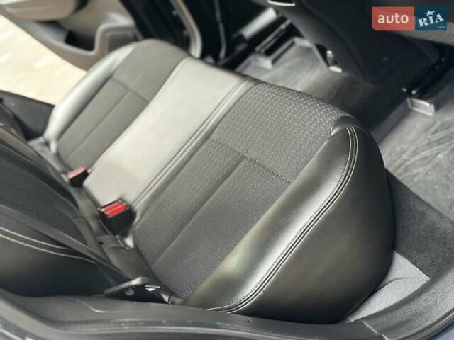 Серый Рено Kadjar, объемом двигателя 1.5 л и пробегом 167 тыс. км за 15850 $, фото 32 на Automoto.ua