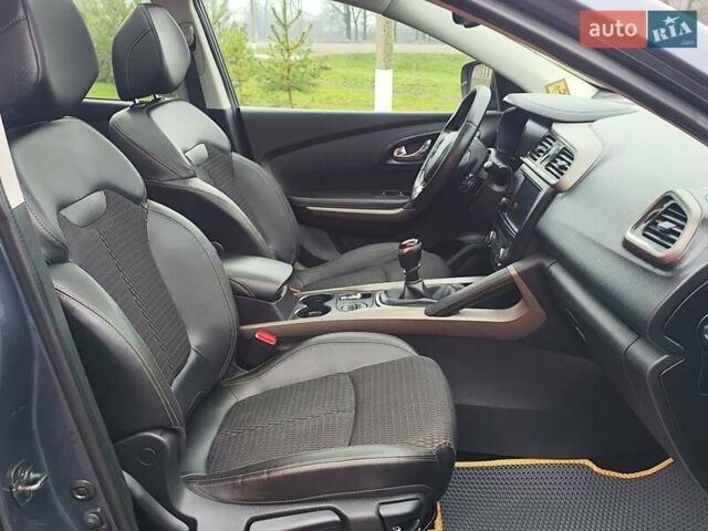 Серый Рено Kadjar, объемом двигателя 1.5 л и пробегом 215 тыс. км за 15300 $, фото 34 на Automoto.ua