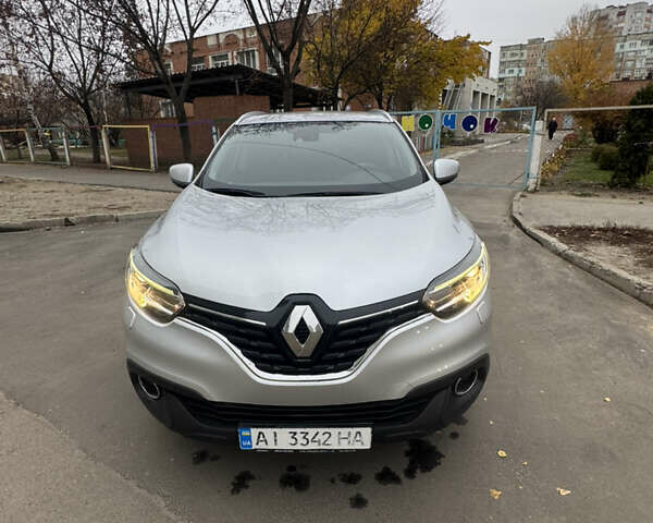 Серый Рено Kadjar, объемом двигателя 1.46 л и пробегом 124 тыс. км за 17200 $, фото 16 на Automoto.ua