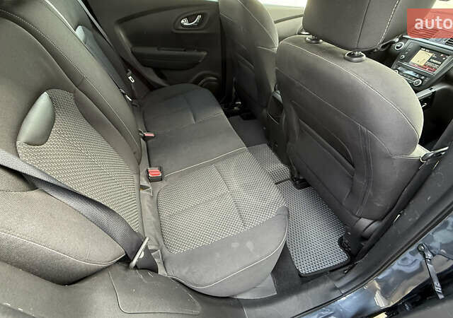 Серый Рено Kadjar, объемом двигателя 1.6 л и пробегом 245 тыс. км за 15000 $, фото 44 на Automoto.ua
