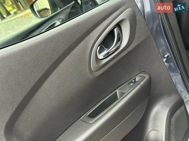 Сірий Рено Kadjar, об'ємом двигуна 1.5 л та пробігом 167 тис. км за 15850 $, фото 74 на Automoto.ua