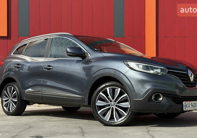 Серый Рено Kadjar, объемом двигателя 1.6 л и пробегом 245 тыс. км за 15000 $, фото 6 на Automoto.ua