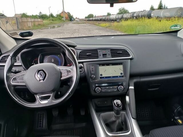 Серый Рено Kadjar, объемом двигателя 1.6 л и пробегом 45 тыс. км за 9400 $, фото 13 на Automoto.ua