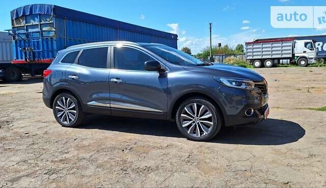 Серый Рено Kadjar, объемом двигателя 1.6 л и пробегом 182 тыс. км за 17800 $, фото 190 на Automoto.ua