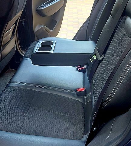 Сірий Рено Kadjar, об'ємом двигуна 1.5 л та пробігом 95 тис. км за 17600 $, фото 1 на Automoto.ua