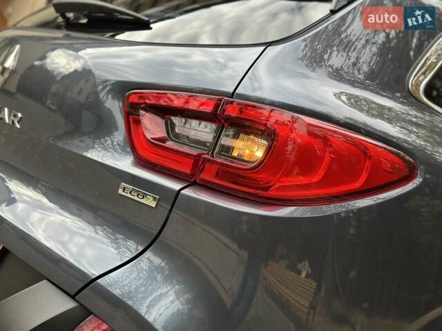 Серый Рено Kadjar, объемом двигателя 1.5 л и пробегом 167 тыс. км за 15850 $, фото 74 на Automoto.ua
