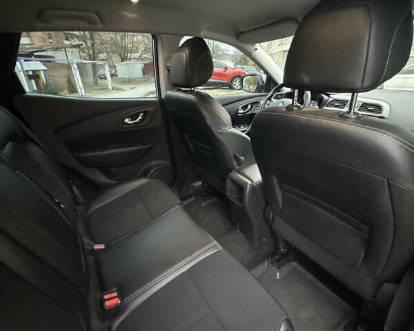 Серый Рено Kadjar, объемом двигателя 1.46 л и пробегом 124 тыс. км за 17200 $, фото 54 на Automoto.ua