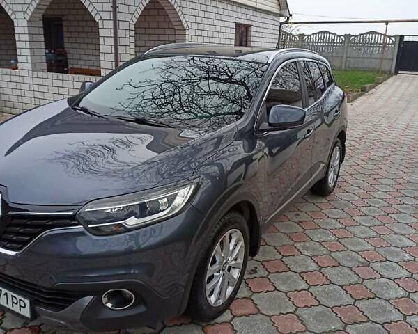 Серый Рено Kadjar, объемом двигателя 1.46 л и пробегом 225 тыс. км за 16500 $, фото 19 на Automoto.ua