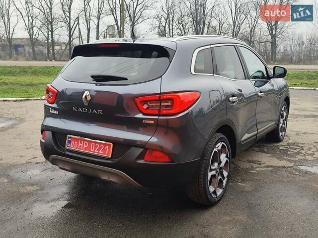 Серый Рено Kadjar, объемом двигателя 1.5 л и пробегом 215 тыс. км за 15300 $, фото 7 на Automoto.ua