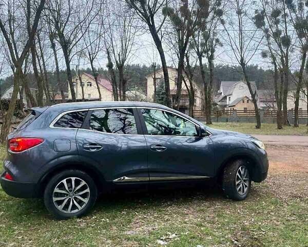 Серый Рено Kadjar, объемом двигателя 1.46 л и пробегом 246 тыс. км за 16400 $, фото 4 на Automoto.ua