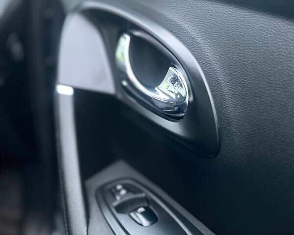 Серый Рено Kadjar, объемом двигателя 1.46 л и пробегом 246 тыс. км за 16400 $, фото 17 на Automoto.ua