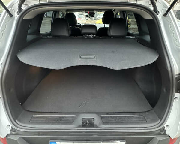 Серый Рено Kadjar, объемом двигателя 1.46 л и пробегом 124 тыс. км за 17200 $, фото 62 на Automoto.ua