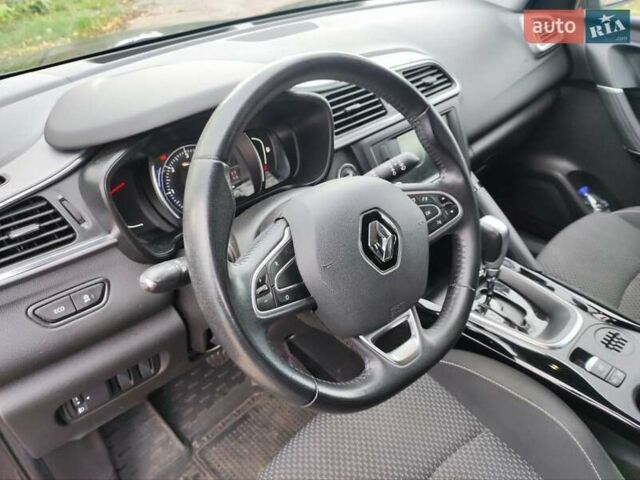 Сірий Рено Kadjar, об'ємом двигуна 1.46 л та пробігом 250 тис. км за 14500 $, фото 11 на Automoto.ua