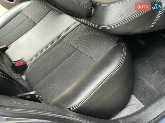 Серый Рено Kadjar, объемом двигателя 1.5 л и пробегом 167 тыс. км за 15850 $, фото 7 на Automoto.ua