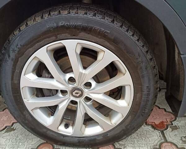 Серый Рено Kadjar, объемом двигателя 1.46 л и пробегом 225 тыс. км за 16500 $, фото 12 на Automoto.ua