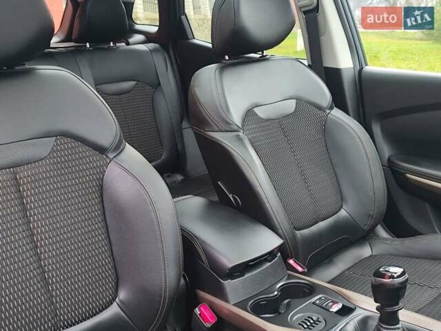 Серый Рено Kadjar, объемом двигателя 1.5 л и пробегом 215 тыс. км за 15300 $, фото 36 на Automoto.ua