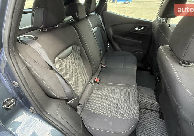 Серый Рено Kadjar, объемом двигателя 1.6 л и пробегом 245 тыс. км за 15000 $, фото 43 на Automoto.ua