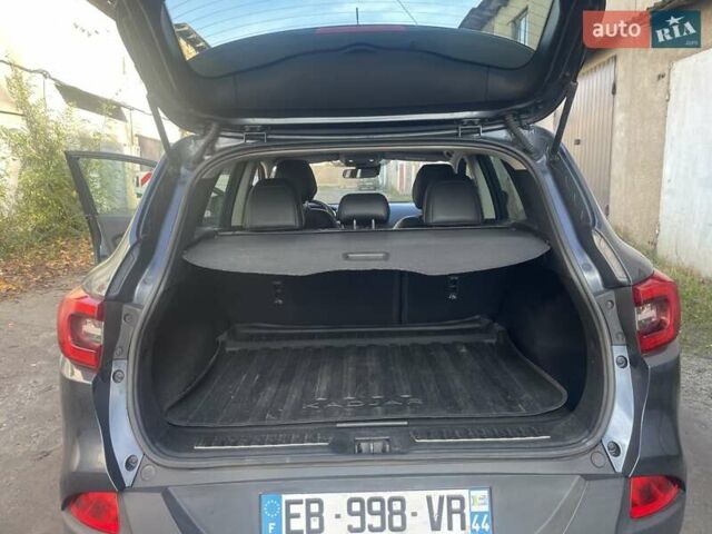 Серый Рено Kadjar, объемом двигателя 1.46 л и пробегом 225 тыс. км за 14950 $, фото 19 на Automoto.ua