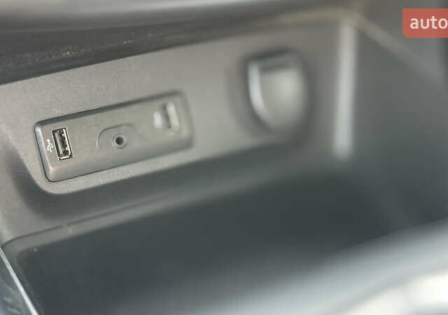 Серый Рено Kadjar, объемом двигателя 1.6 л и пробегом 245 тыс. км за 15000 $, фото 29 на Automoto.ua