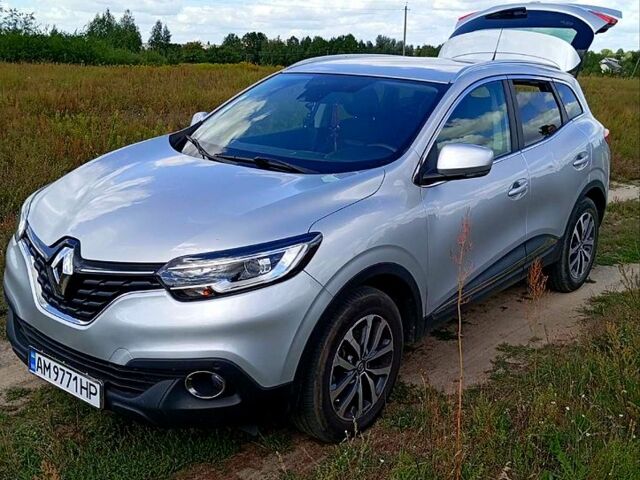 Серый Рено Kadjar, объемом двигателя 1.5 л и пробегом 192 тыс. км за 16500 $, фото 4 на Automoto.ua