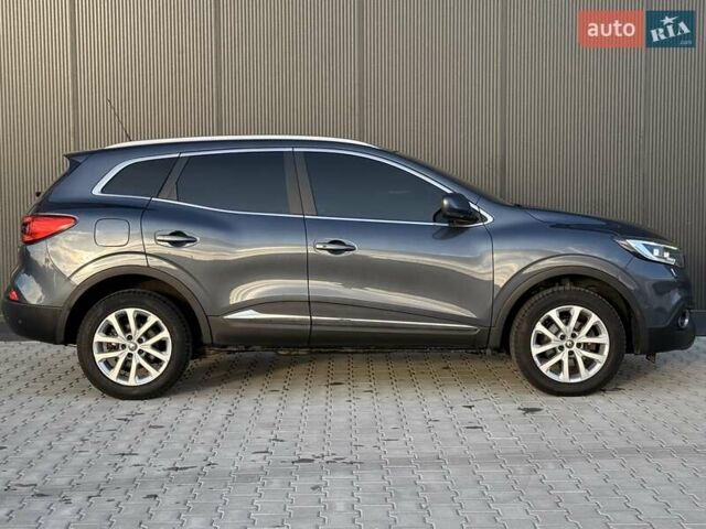 Серый Рено Kadjar, объемом двигателя 1.46 л и пробегом 124 тыс. км за 16500 $, фото 11 на Automoto.ua