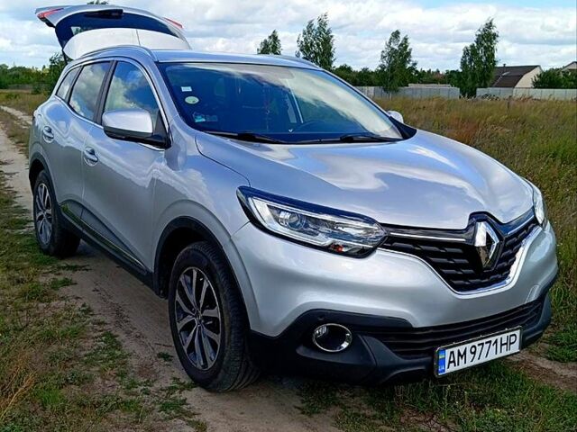 Серый Рено Kadjar, объемом двигателя 1.5 л и пробегом 192 тыс. км за 16500 $, фото 8 на Automoto.ua