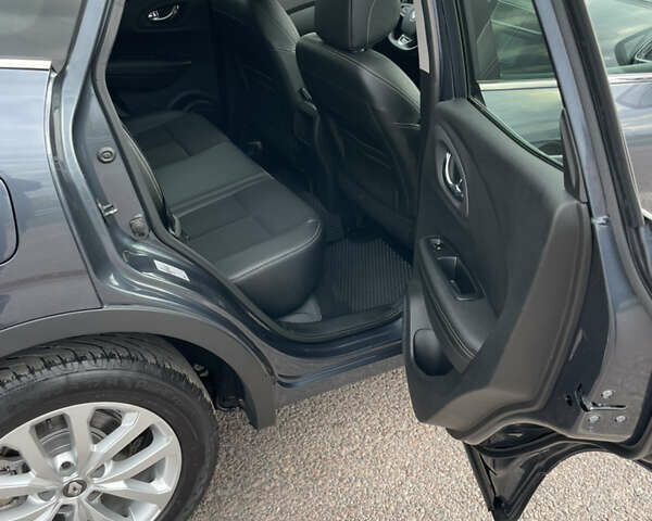 Серый Рено Kadjar, объемом двигателя 1.5 л и пробегом 243 тыс. км за 15600 $, фото 31 на Automoto.ua