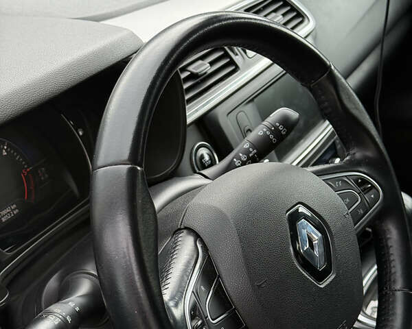 Серый Рено Kadjar, объемом двигателя 1.46 л и пробегом 170 тыс. км за 14500 $, фото 18 на Automoto.ua