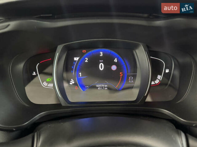 Серый Рено Kadjar, объемом двигателя 1.46 л и пробегом 184 тыс. км за 16500 $, фото 3 на Automoto.ua