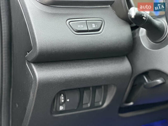 Сірий Рено Kadjar, об'ємом двигуна 1.46 л та пробігом 207 тис. км за 16999 $, фото 29 на Automoto.ua