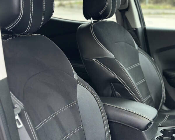 Сірий Рено Kadjar, об'ємом двигуна 1.46 л та пробігом 207 тис. км за 16999 $, фото 62 на Automoto.ua