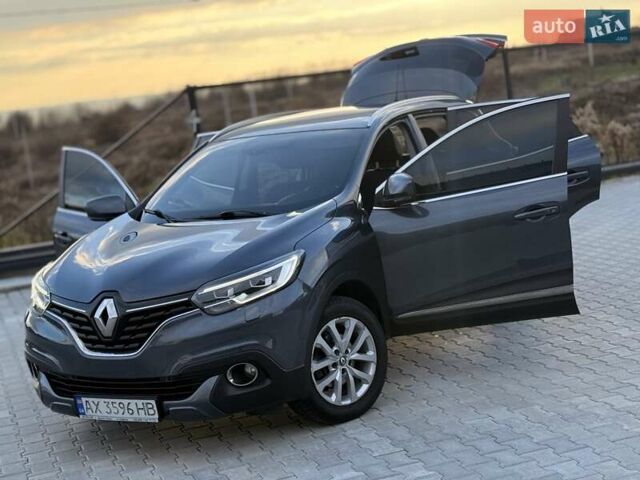 Серый Рено Kadjar, объемом двигателя 1.46 л и пробегом 124 тыс. км за 16500 $, фото 49 на Automoto.ua