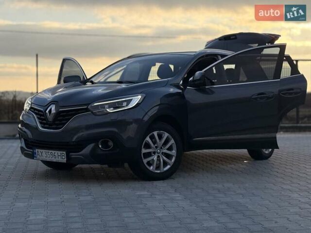 Серый Рено Kadjar, объемом двигателя 1.46 л и пробегом 124 тыс. км за 16500 $, фото 47 на Automoto.ua