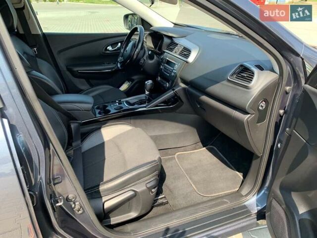 Серый Рено Kadjar, объемом двигателя 1.5 л и пробегом 171 тыс. км за 15700 $, фото 15 на Automoto.ua