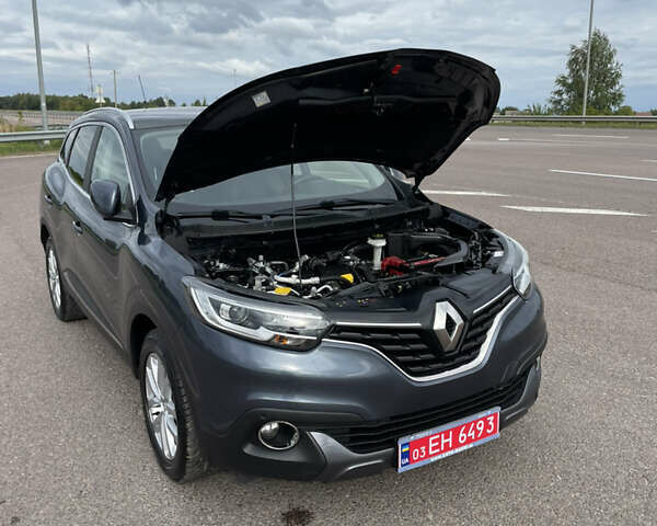 Серый Рено Kadjar, объемом двигателя 1.5 л и пробегом 243 тыс. км за 15600 $, фото 16 на Automoto.ua