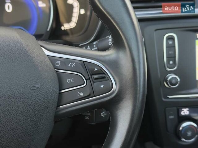 Серый Рено Kadjar, объемом двигателя 1.46 л и пробегом 124 тыс. км за 16500 $, фото 58 на Automoto.ua