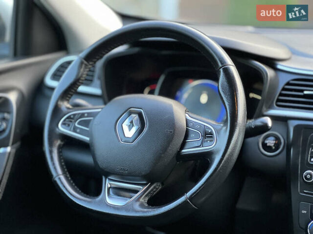 Серый Рено Kadjar, объемом двигателя 1.5 л и пробегом 199 тыс. км за 12900 $, фото 33 на Automoto.ua