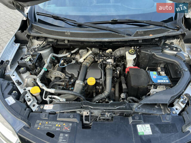 Серый Рено Kadjar, объемом двигателя 1.5 л и пробегом 199 тыс. км за 12900 $, фото 45 на Automoto.ua