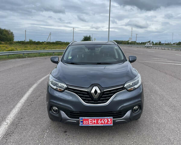 Серый Рено Kadjar, объемом двигателя 1.5 л и пробегом 243 тыс. км за 15600 $, фото 2 на Automoto.ua