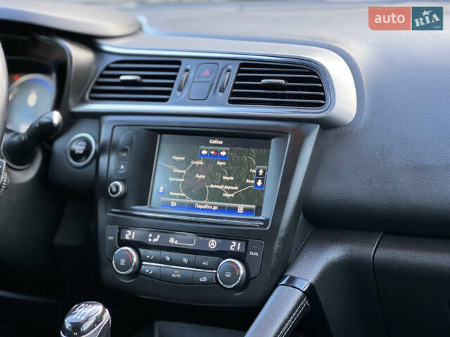 Серый Рено Kadjar, объемом двигателя 1.5 л и пробегом 199 тыс. км за 12900 $, фото 32 на Automoto.ua