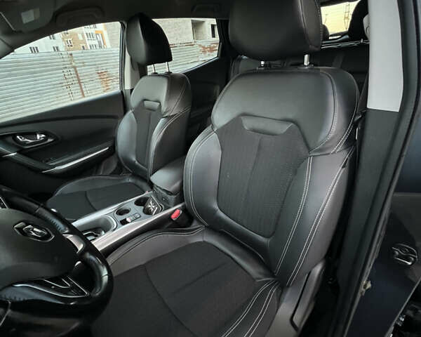 Серый Рено Kadjar, объемом двигателя 1.2 л и пробегом 160 тыс. км за 14999 $, фото 26 на Automoto.ua