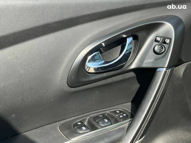 Сірий Рено Kadjar, об'ємом двигуна 1.5 л та пробігом 123 тис. км за 17690 $, фото 35 на Automoto.ua