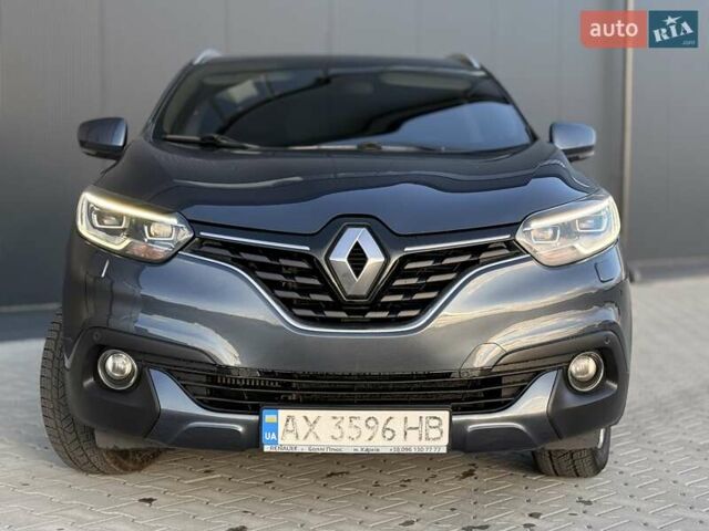 Серый Рено Kadjar, объемом двигателя 1.46 л и пробегом 124 тыс. км за 16500 $, фото 1 на Automoto.ua