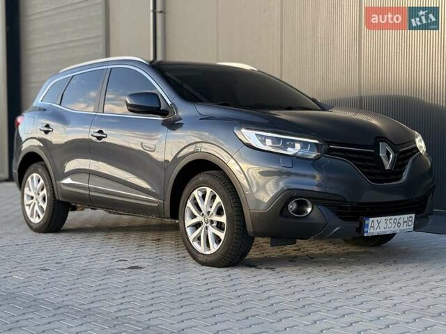 Серый Рено Kadjar, объемом двигателя 1.46 л и пробегом 124 тыс. км за 16500 $, фото 13 на Automoto.ua