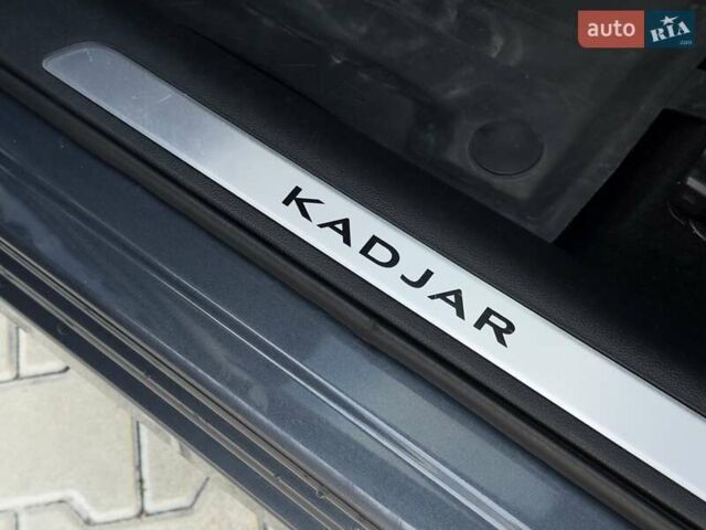 Серый Рено Kadjar, объемом двигателя 1.46 л и пробегом 124 тыс. км за 16500 $, фото 53 на Automoto.ua