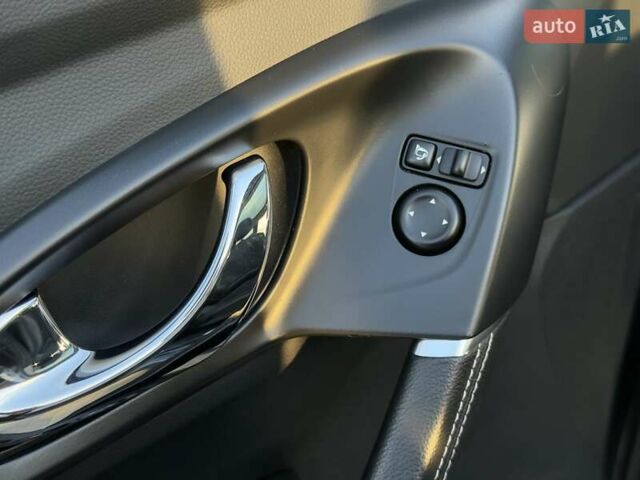 Серый Рено Kadjar, объемом двигателя 1.46 л и пробегом 124 тыс. км за 16500 $, фото 52 на Automoto.ua