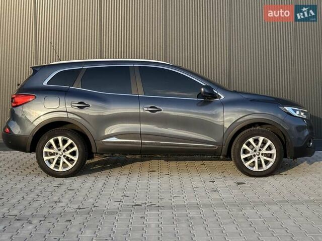Серый Рено Kadjar, объемом двигателя 1.46 л и пробегом 124 тыс. км за 16500 $, фото 15 на Automoto.ua