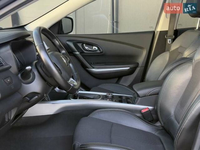 Серый Рено Kadjar, объемом двигателя 1.46 л и пробегом 124 тыс. км за 16500 $, фото 9 на Automoto.ua