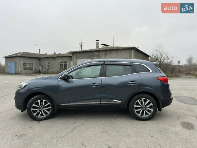 Сірий Рено Kadjar, об'ємом двигуна 1.46 л та пробігом 207 тис. км за 16999 $, фото 8 на Automoto.ua