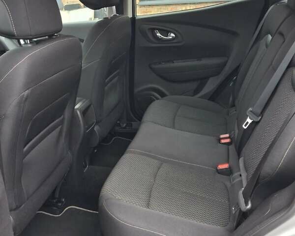 Серый Рено Kadjar, объемом двигателя 1.5 л и пробегом 280 тыс. км за 13500 $, фото 12 на Automoto.ua